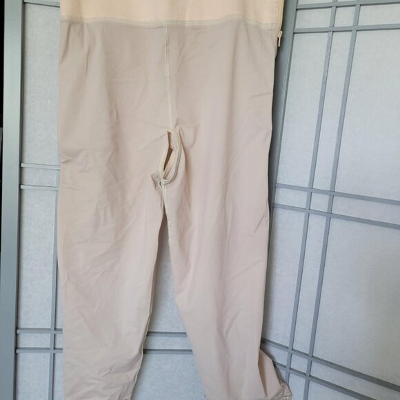 Contour MD Compression Wear - Picture 6 of 6